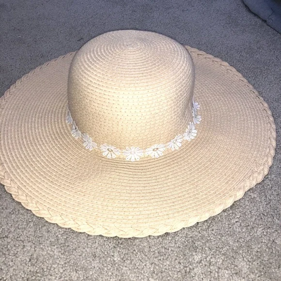New Nichole Marciano Sun Hat Derby Custom Made Floral One Of A Kind Kentucky Derby Fashion: Best and Worst Dressed Outfits | TikTok main image 3